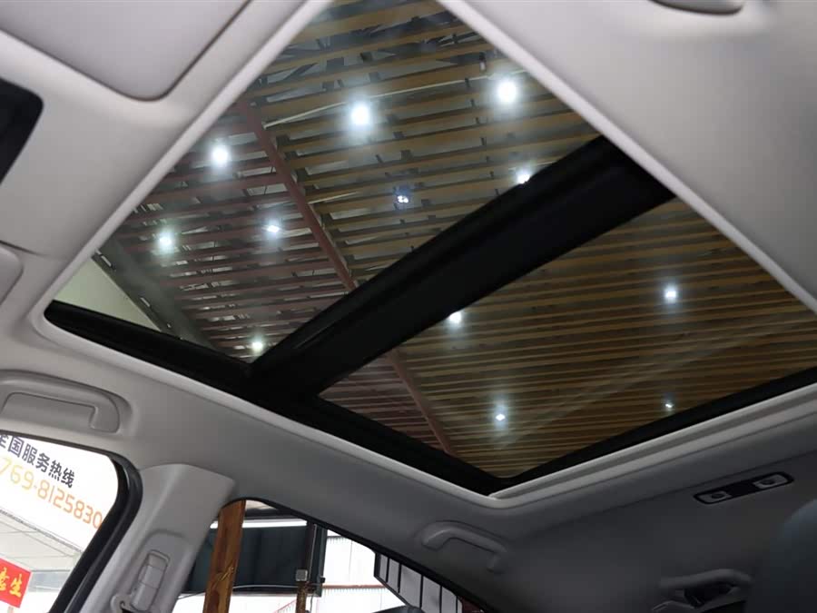 Honda VEZEL 2020 car image #17