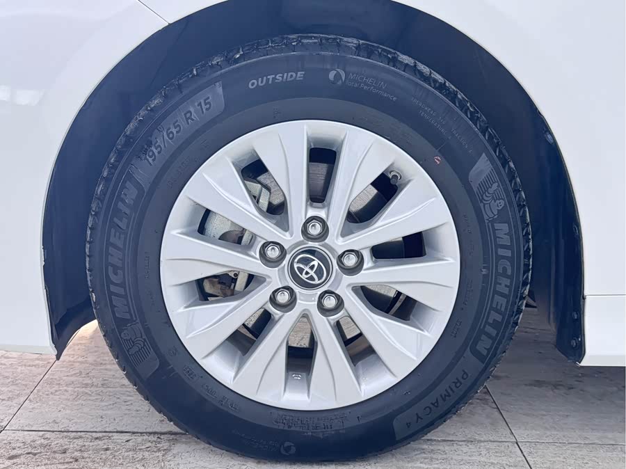 Toyota Corolla 2021 car image #17