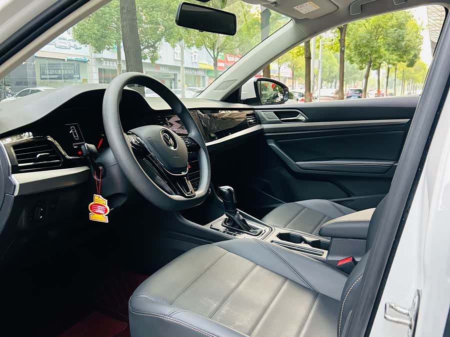Volkswagen Lavida 2020 car image #17
