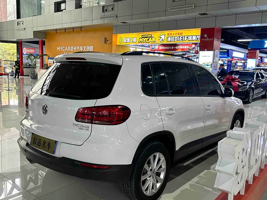 Volkswagen Tiguan 2019 car image #17