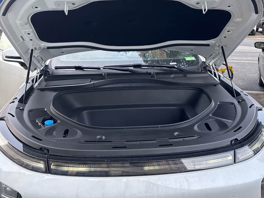 Xpeng G9 2022 immagine di auto #17