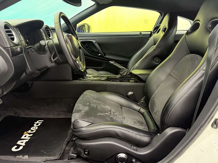 日产 日产GT-R 2010 汽车图片 #17