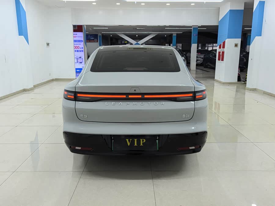 零跑汽车 零跑B01 2025 汽车图片 #17