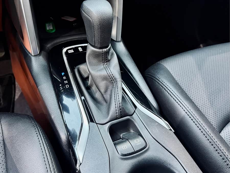 Toyota Corolla Cross 2024 immagine di auto #17