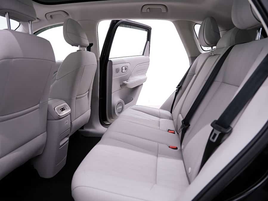 零跑汽车 零跑B10 2025 汽车图片 #17