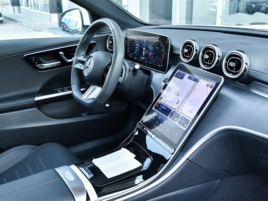 Mercedes-Benz C Class 2023 car image #17