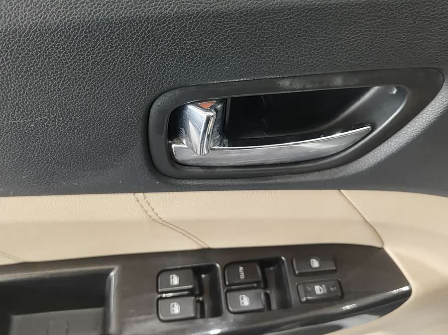 Changan Eado 2014 imagem de carro #17