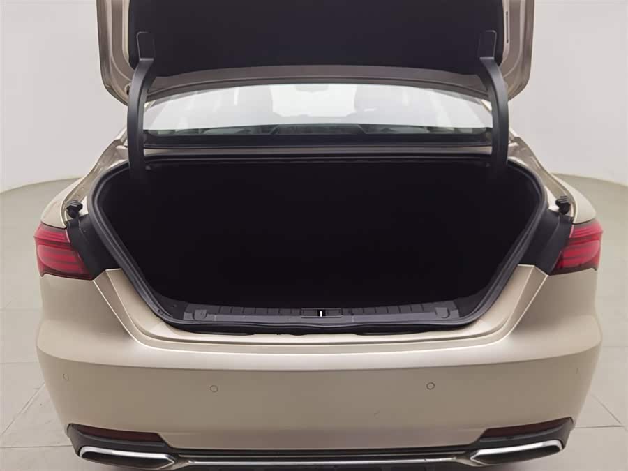 GEELY Binray 2019 car image #17