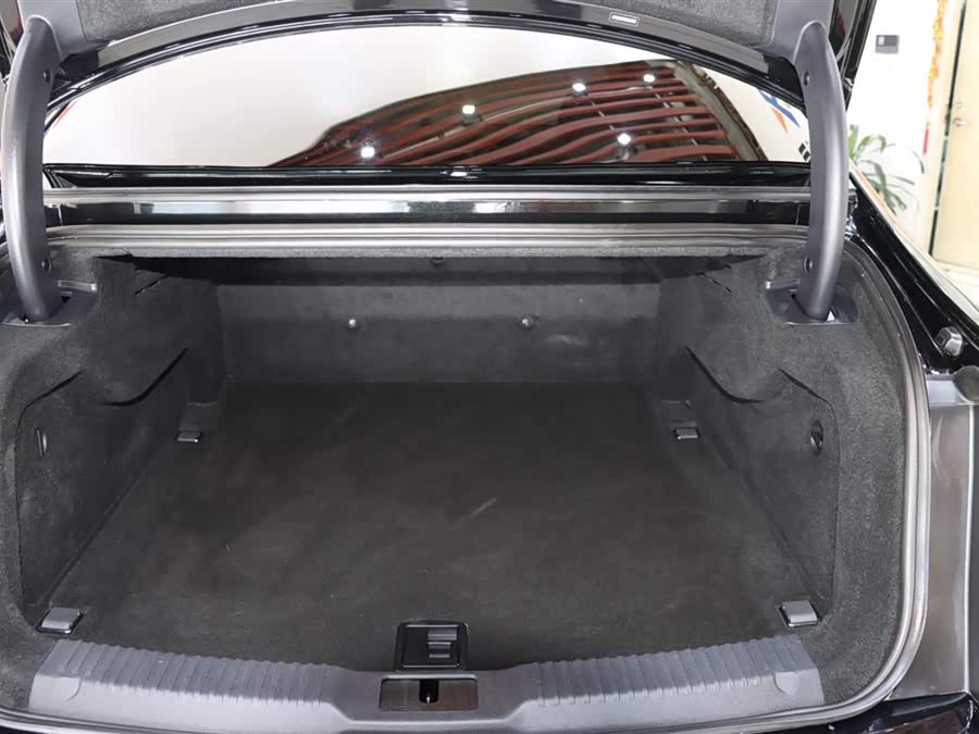 HongQi H9 2023 car image #17