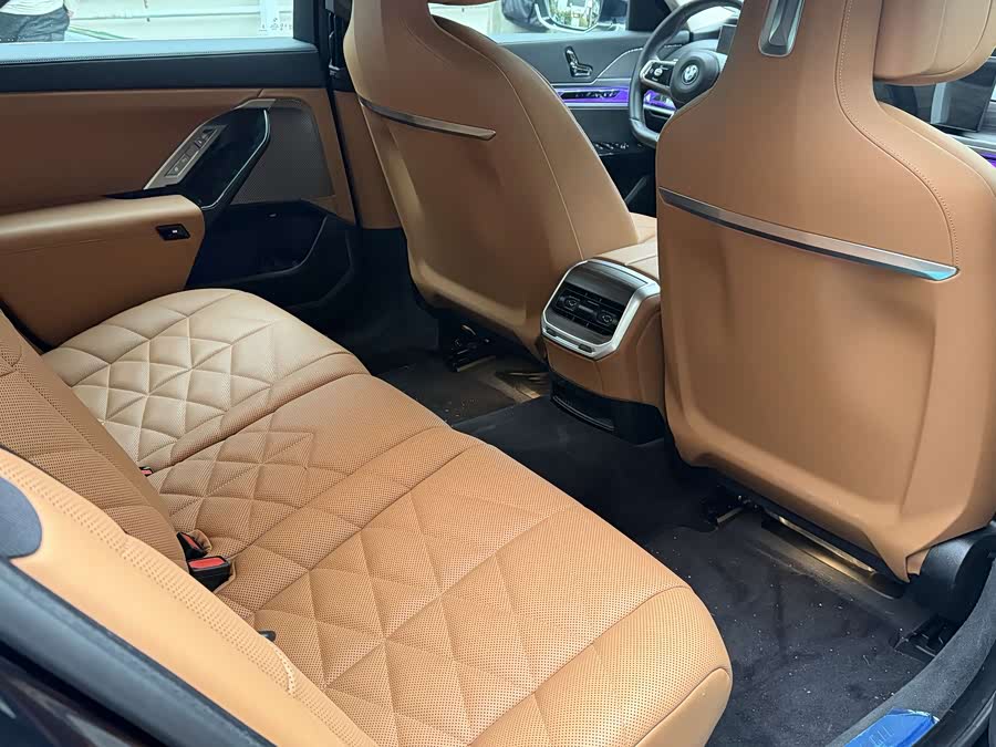 BMW i7 2023 #17 BMW i7 2023 car image #17