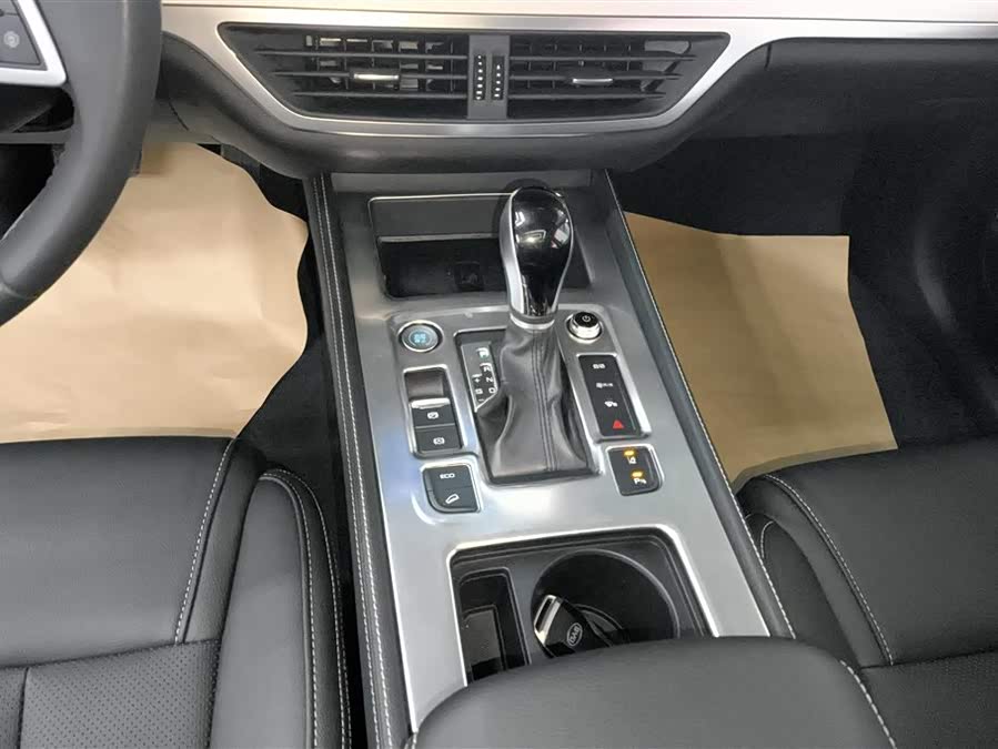 BYD Tang 2020 #17 BYD Tang 2020 صورة سيارة #17