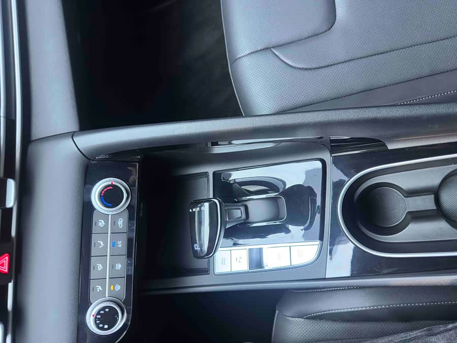 Hyundai Elantra 2023 #17 Hyundai Elantra 2023 car image #17