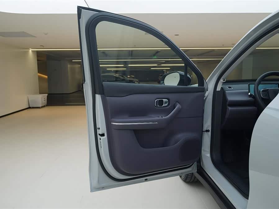 零跑汽车 零跑C10 2025 汽车图片 #17