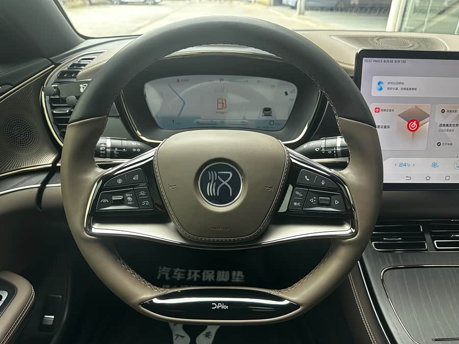 BYD Han 2023 #17 BYD Han 2023 car image #17