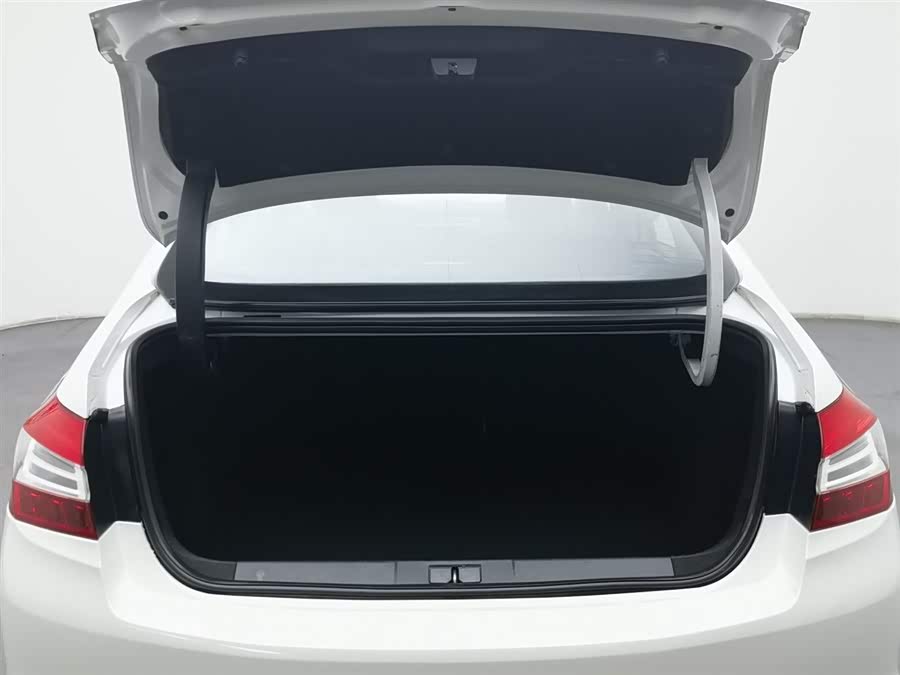 标致 标致408 2017 汽车图片 #17