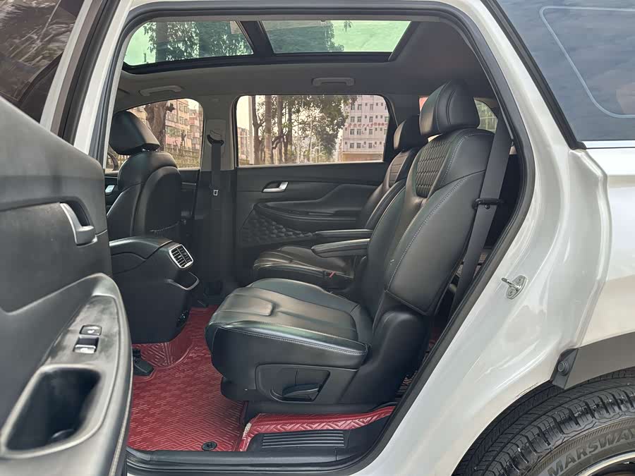 Hyundai Santa Fe 2020 car image #17