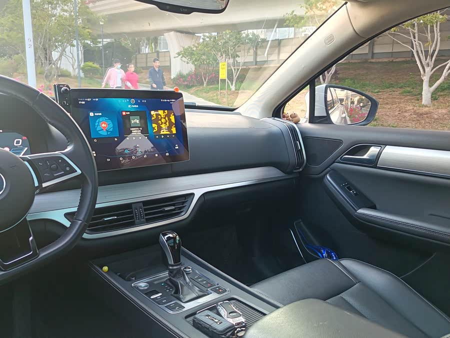 BYD Tang 2019 car image #17