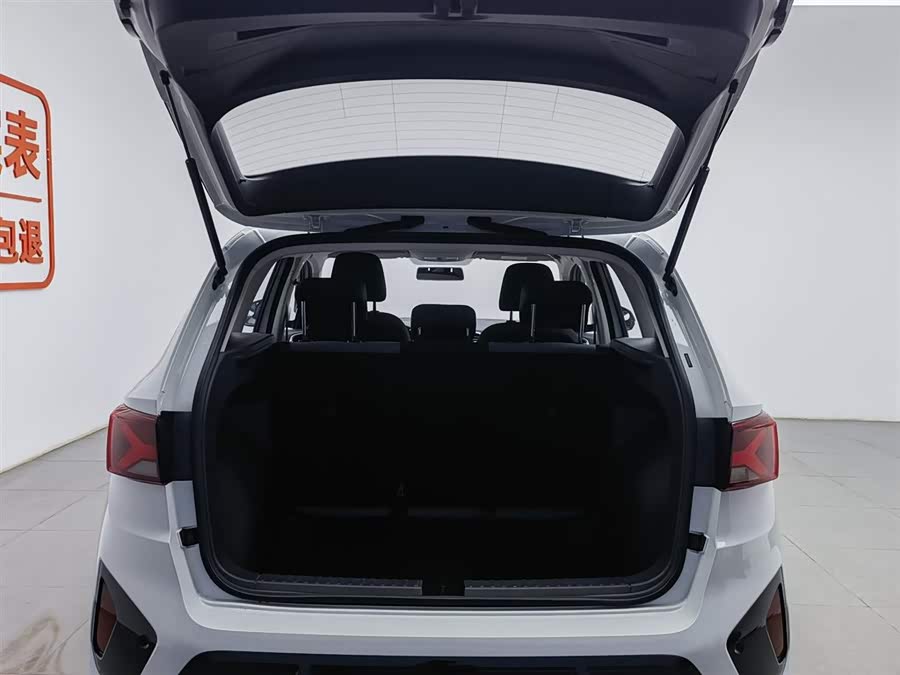 Jetta VS5 2025 car image #17