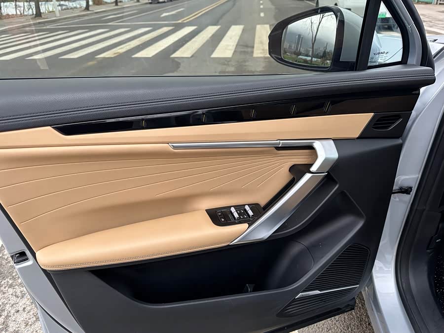 GEELY Boyue L 2022 car image #17