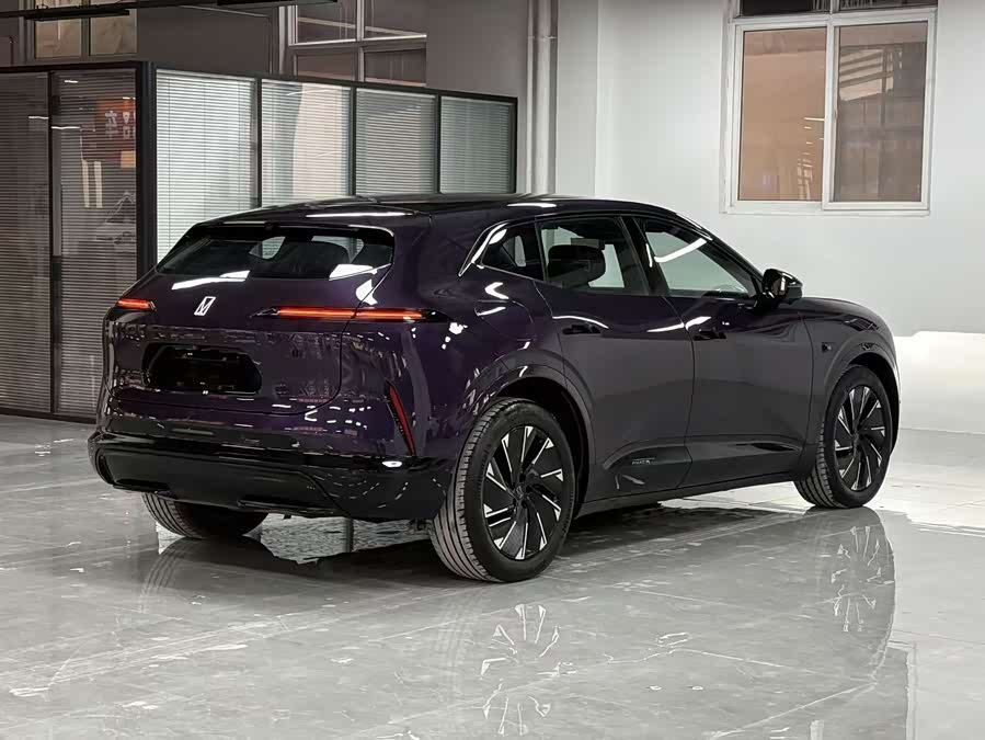 Avatr 07 2024 car image #17