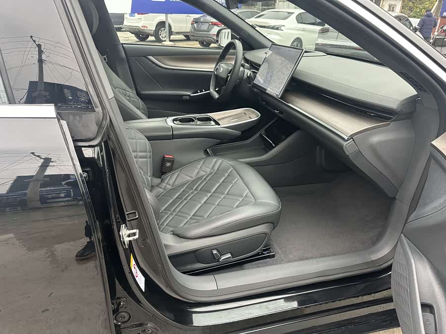 Volkswagen 2024 car image #17