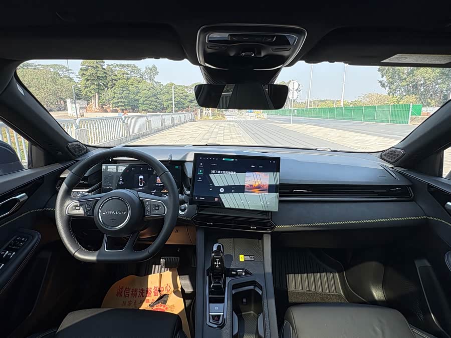 Lynk & Co 03 2023 car image #17