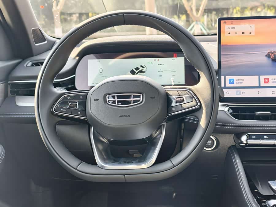 GEELY Preface 2025 car image #17