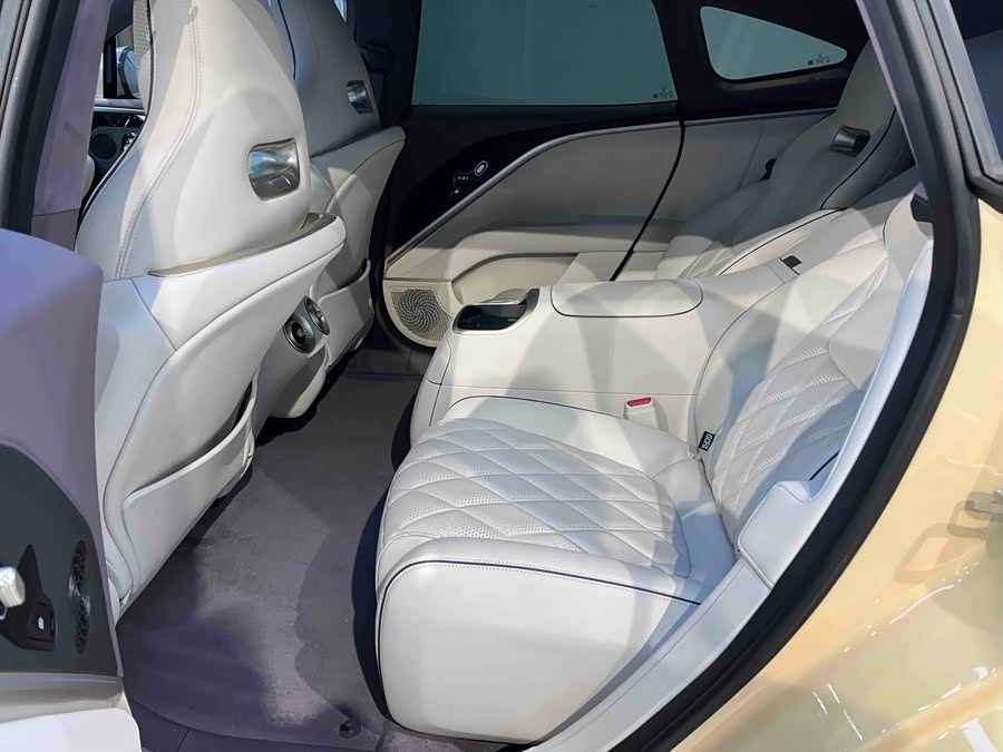 阿维塔 阿维塔11 2024 汽车图片 #17