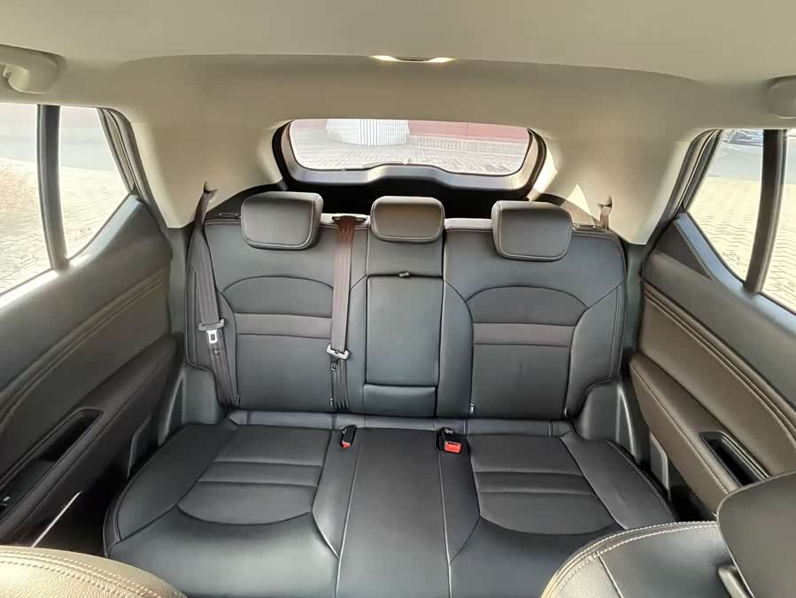 GAC Trumpchi GS3 2018 #17 GAC Trumpchi GS3 2018 car image #17