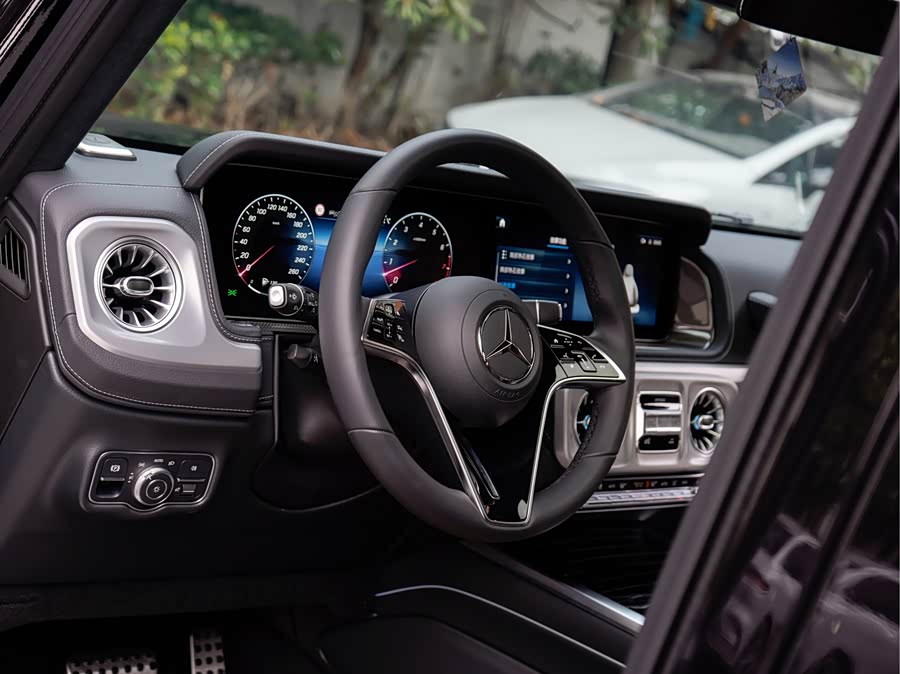 Mercedes-Benz G Class 2025 #17 Mercedes-Benz G Class 2025 car image #17