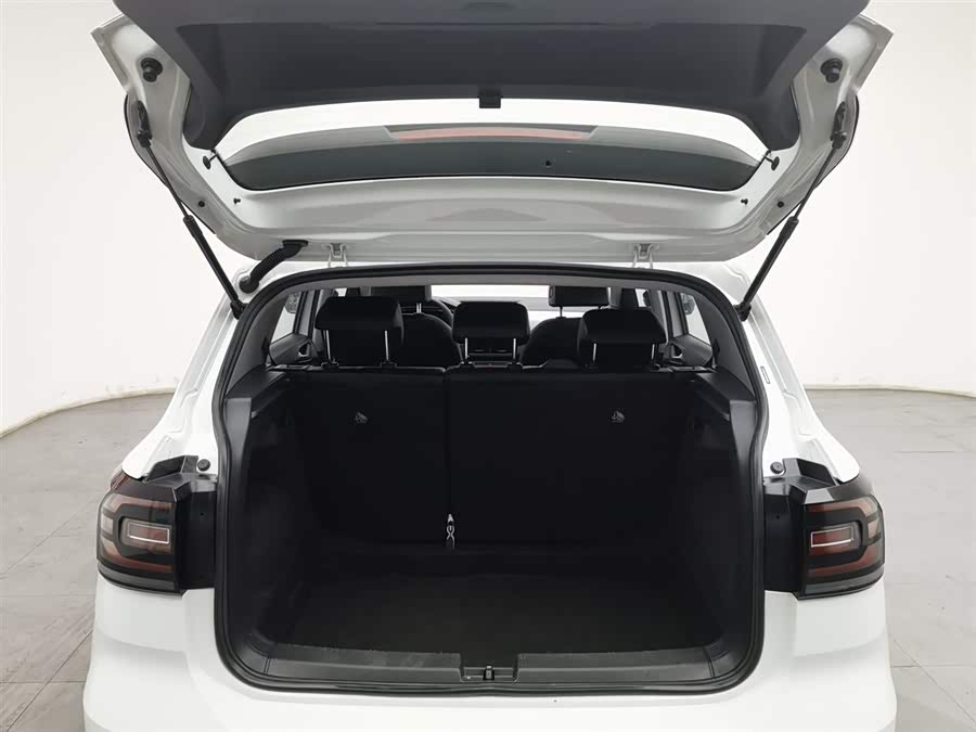 Volkswagen Tacqua 2024 car image #17