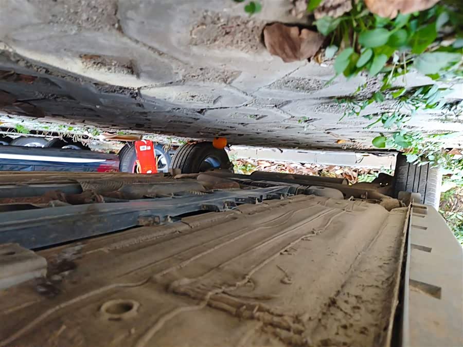 Forthing T5 2022 immagine di auto #17