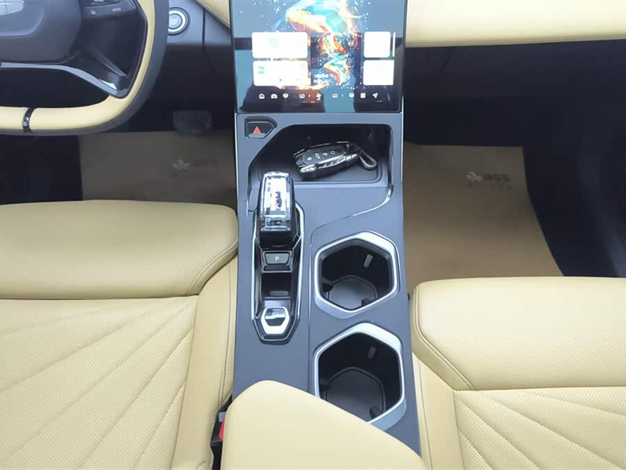 GEELY Boyue L 2023 car image #17