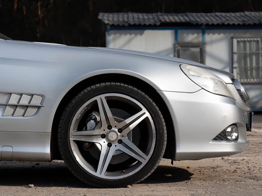 Mercedes-Benz SL Class 2012 car image #17