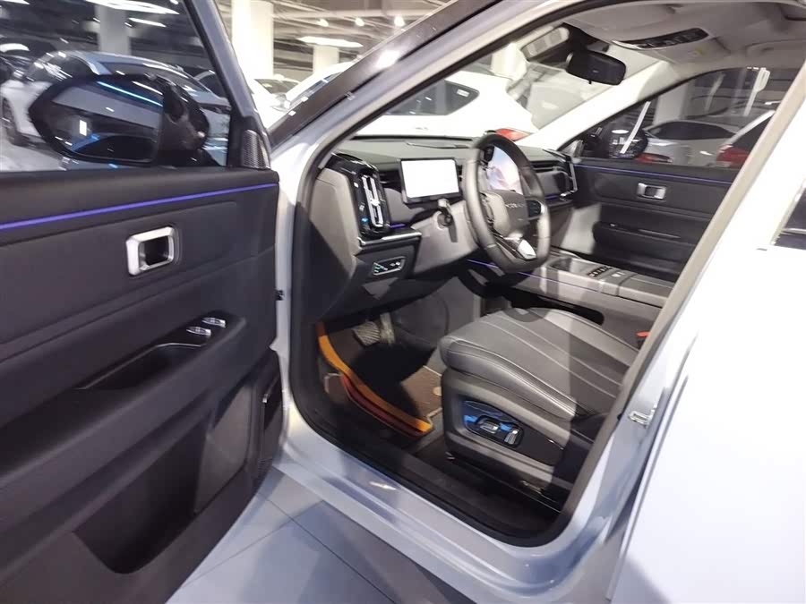 Chery Exploration 06 C-DM 2024 #17 Chery Exploration 06 C-DM 2024 car image #17