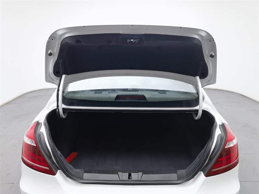 GEELY Emgrand 2016 car image #17