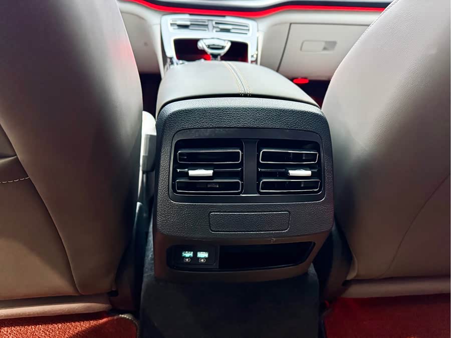 BYD Qin Plus 2023 car image #17