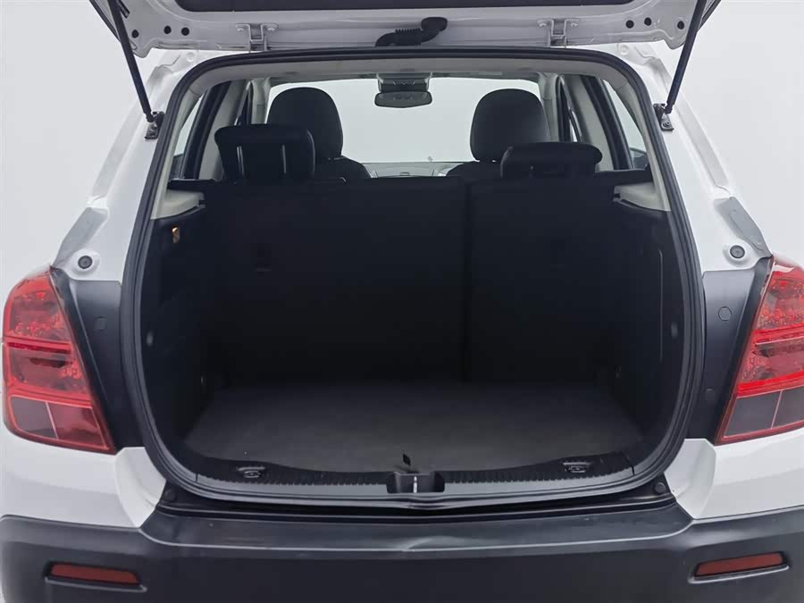 Chevrolet Tracker 2016 #17 Chevrolet Tracker 2016 car image #17