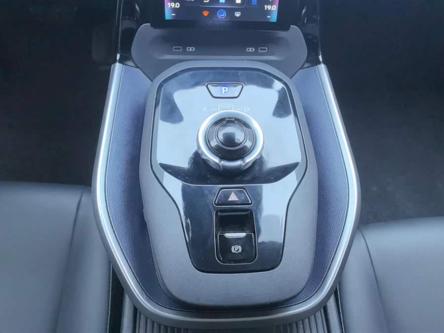 Toyota bZ3 2023 #17 Toyota bZ3 2023 immagine di auto #17