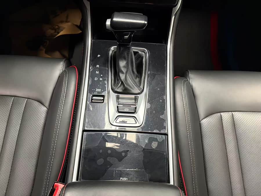 长安 长安CS75 2018 汽车图片 #17