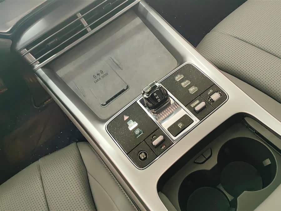 BYD Seal 07 DM-i 2025 car image #17