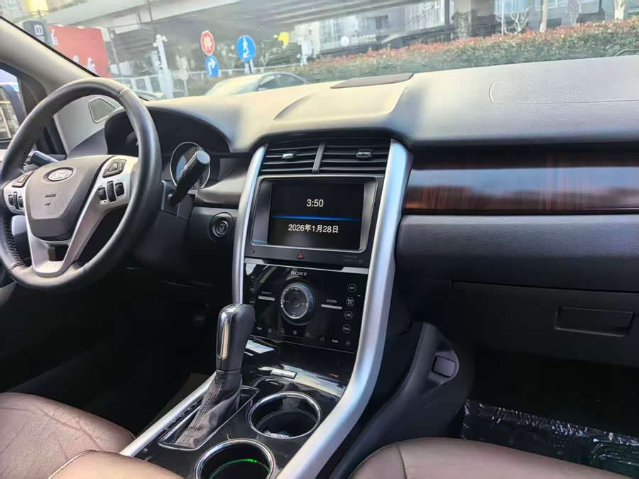 Ford Edge (Imported) 2013 car image #17