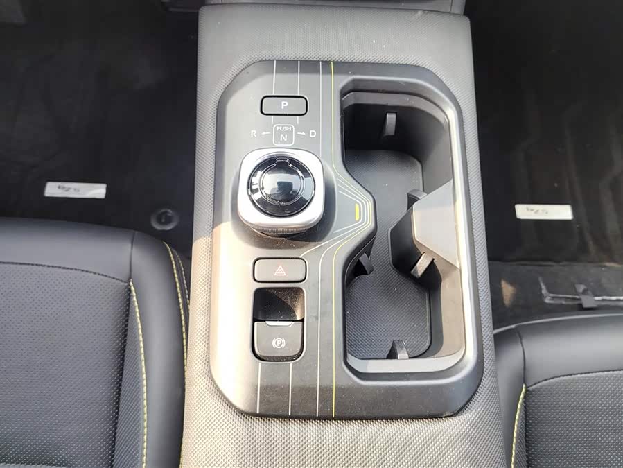 Toyota bZ5 2025 car image #17