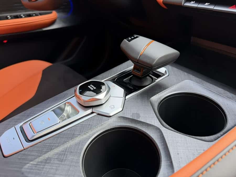 Changan UNI-V 2023 car image #17