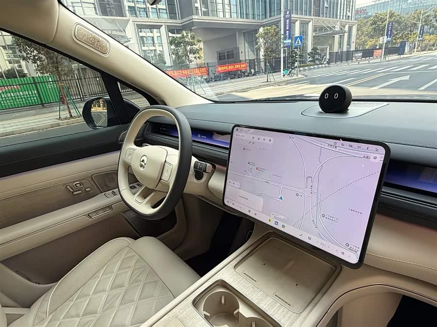 蔚来 蔚来ES8 2025 汽车图片 #17