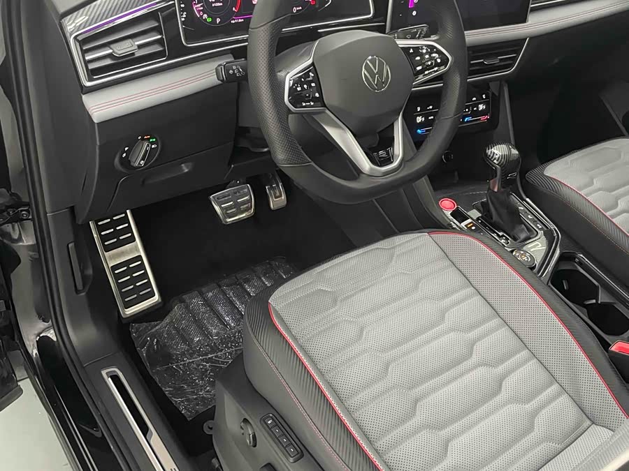 Volkswagen Tiguan L 2022 #17 Volkswagen Tiguan L 2022 car image #17