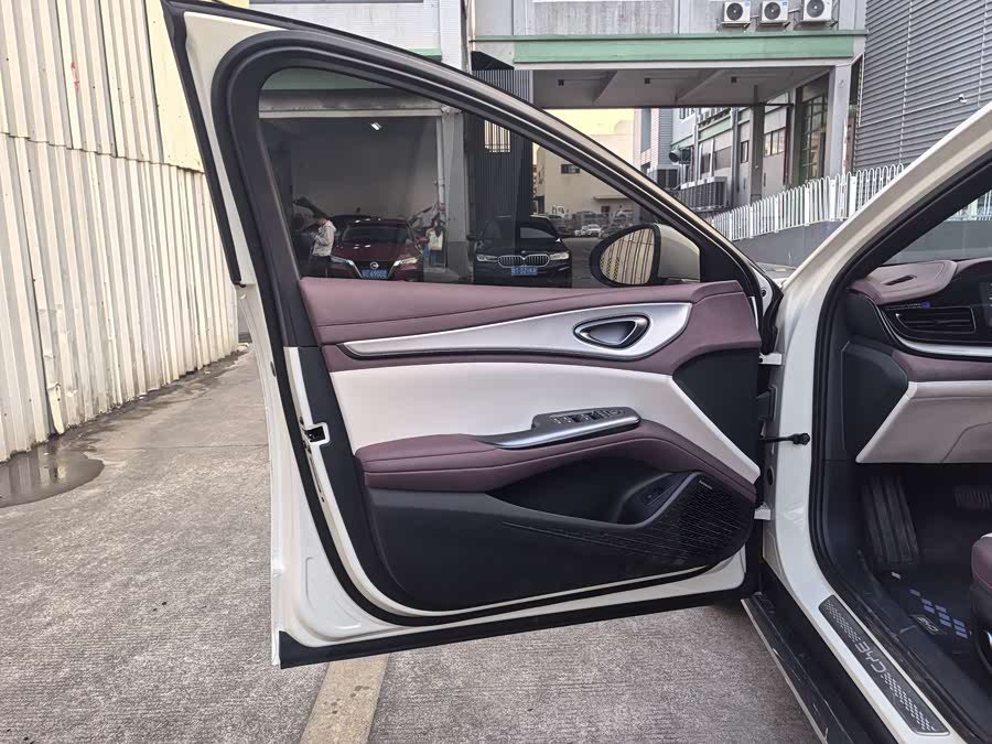 BYD Seal 07 DM-i 2025 immagine di auto #17