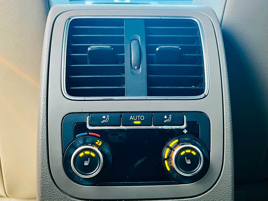 Volkswagen Magotan 2011 #17 Volkswagen Magotan 2011 car image #17