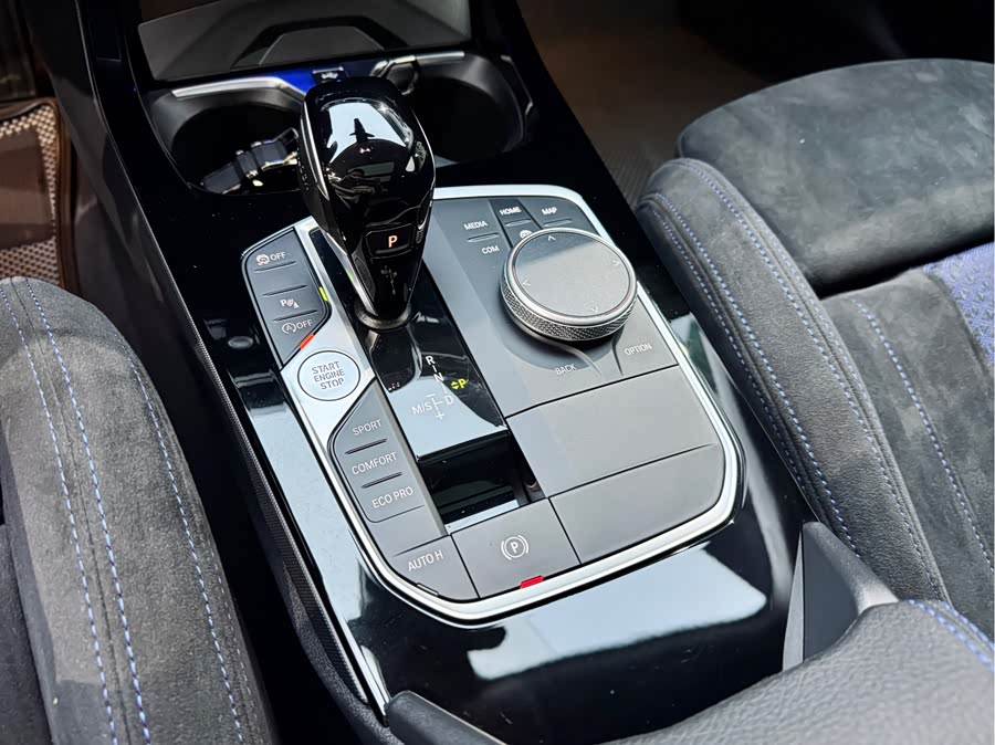 BMW 2 Series (Imported) 2024 #17 BMW 2 Series (Imported) 2024 car image #17