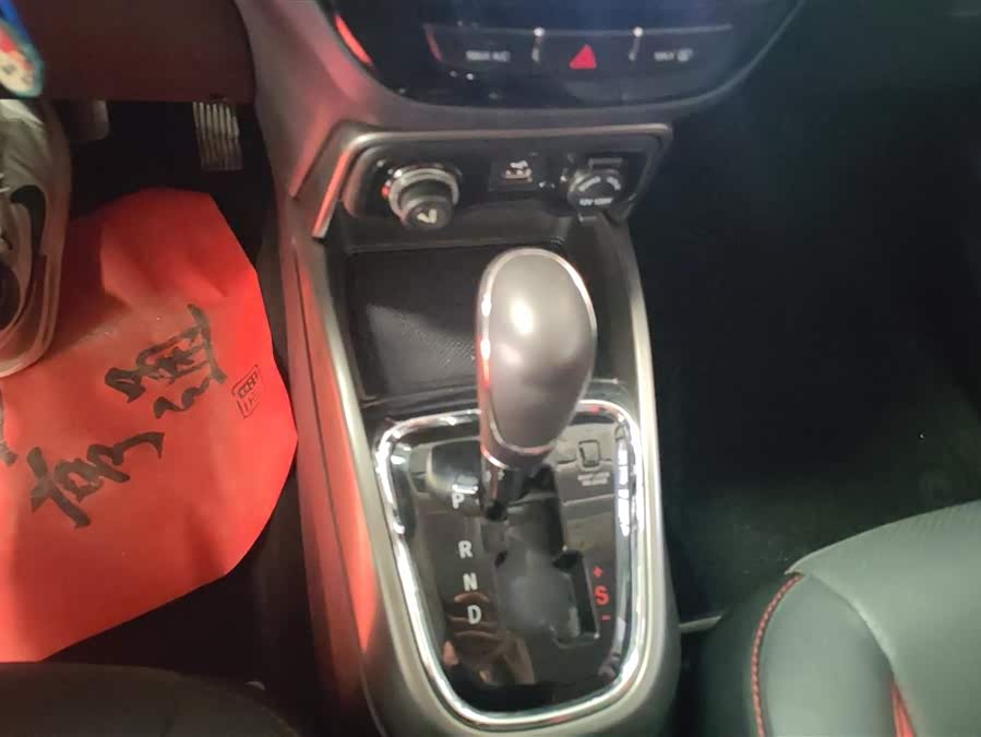 Changan CS15 2016 #17 Changan CS15 2016 immagine di auto #17